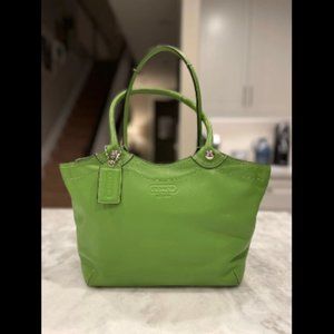 Vintage Coach purse in Green